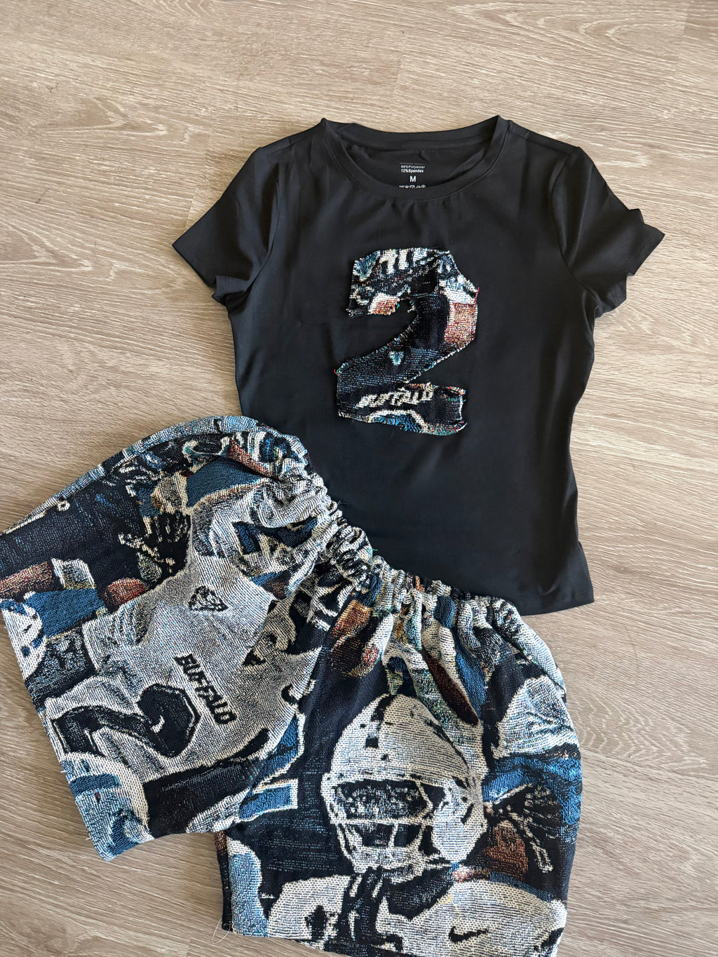 Tapestry short and number Tshirt